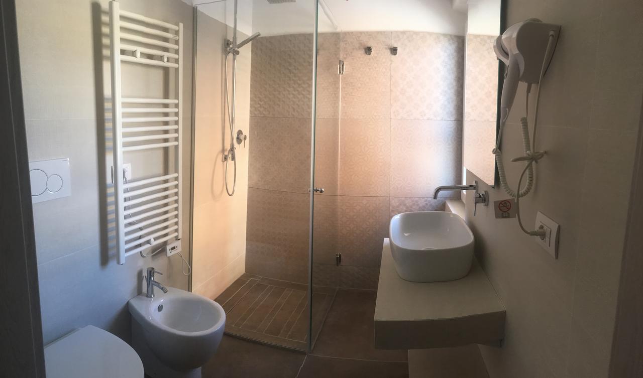 Robin Rooms Montegranaro Eksteriør bilde