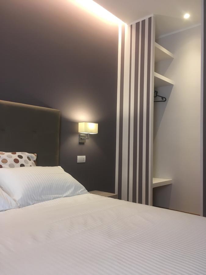 Robin Rooms Montegranaro Eksteriør bilde